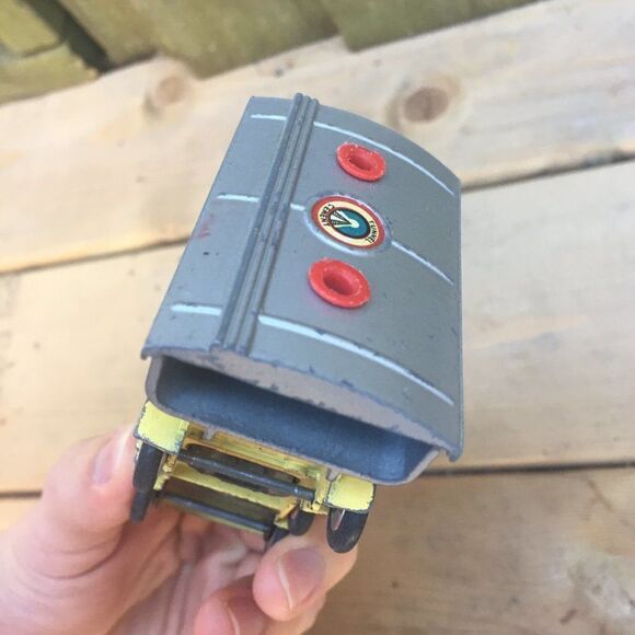 Vintage 1959 Corgi Toys 458 ERF Dumper Toy Car - Picture 9 of 12